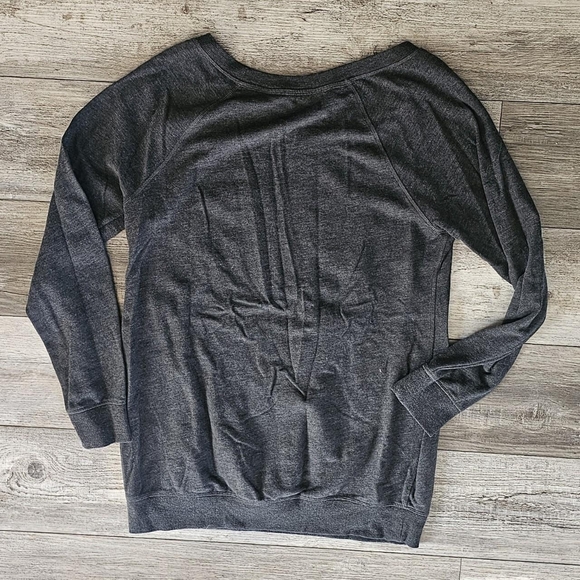 Victorias secret crewneck - Picture 3 of 4